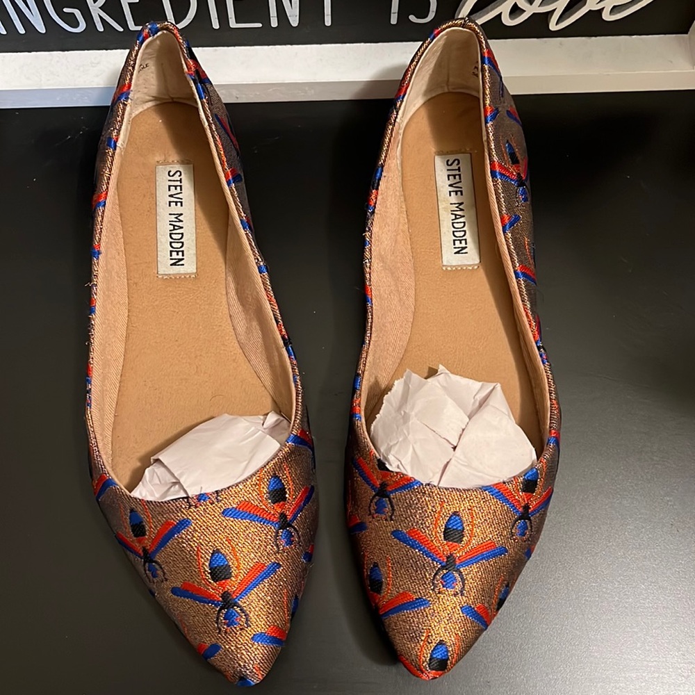 Pre-loved Steve Madden flats